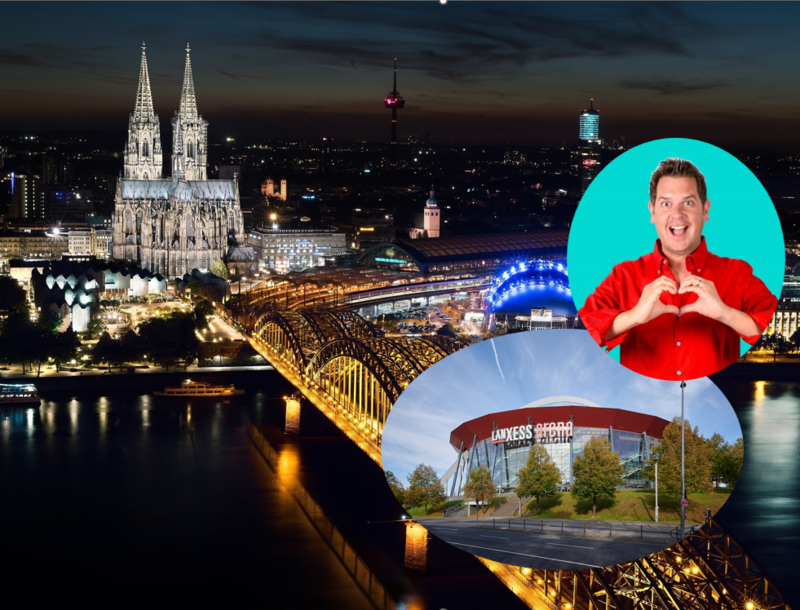 Kölner Dom mit Hoherzollernbrücke bei Nacht, Ansicht der Lanxess Arena und Peter Wackel